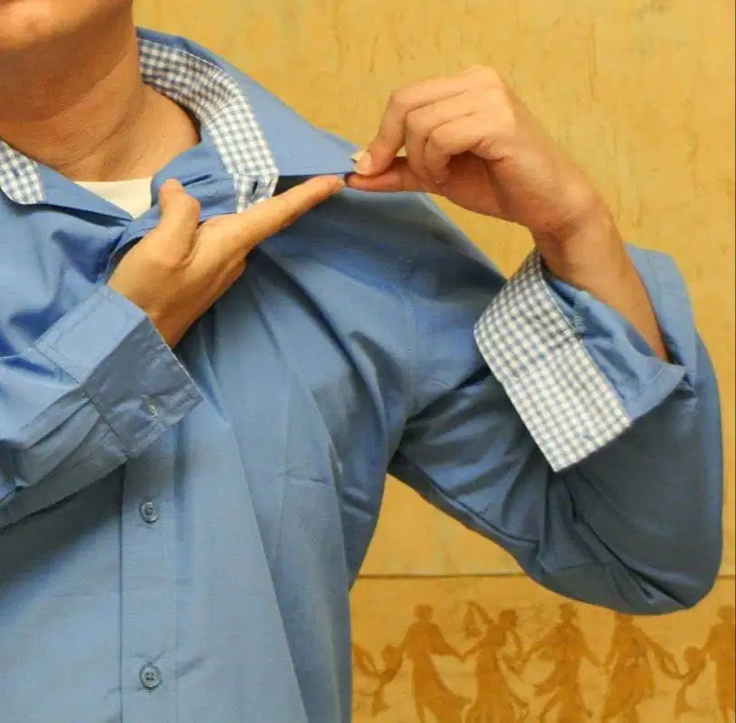 Kemeja Pria Lengan Panjang warna biru Dalam Kerah Motif Garis