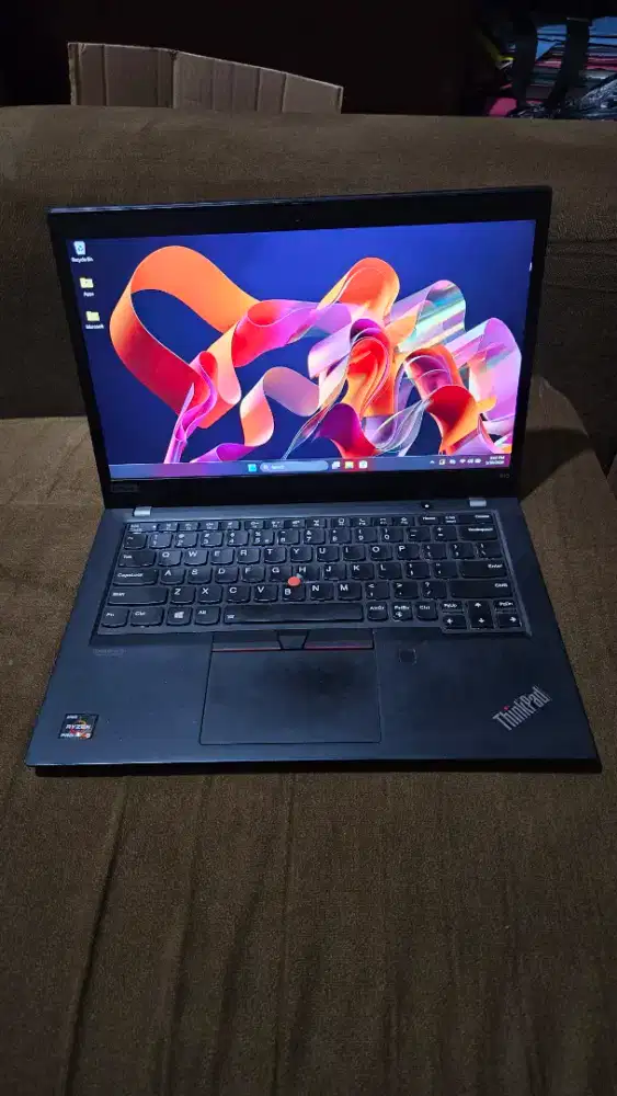 1. Laptop Lenovo Thinkpad X13 8/256 AMD RYZEN PRO 5 (touch screen)