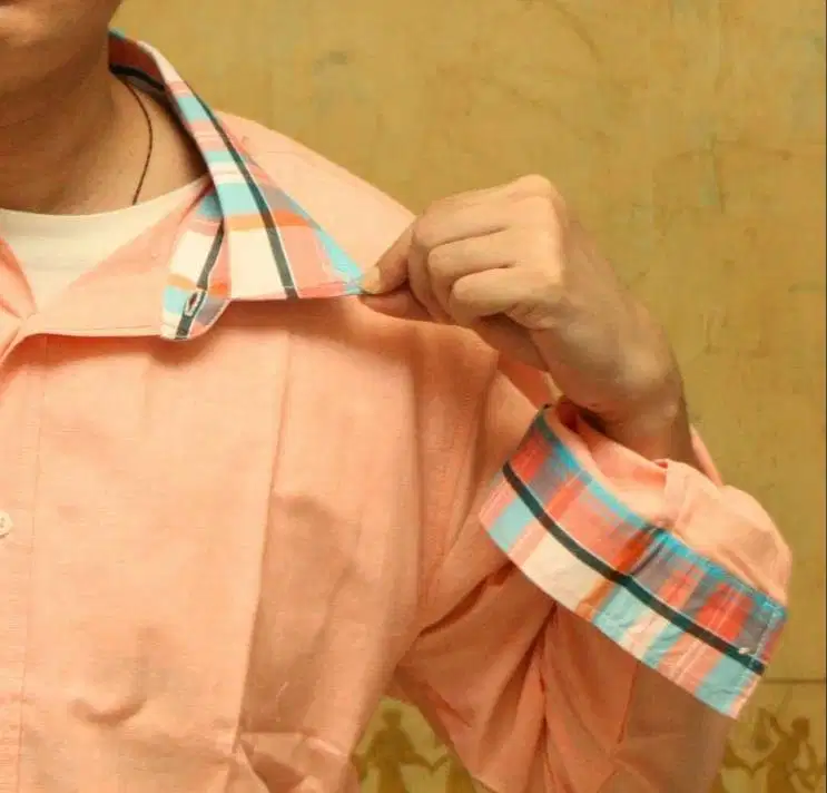 Kemeja Pria Lengan Panjang Import wrn magenta kerah dlm motif merah