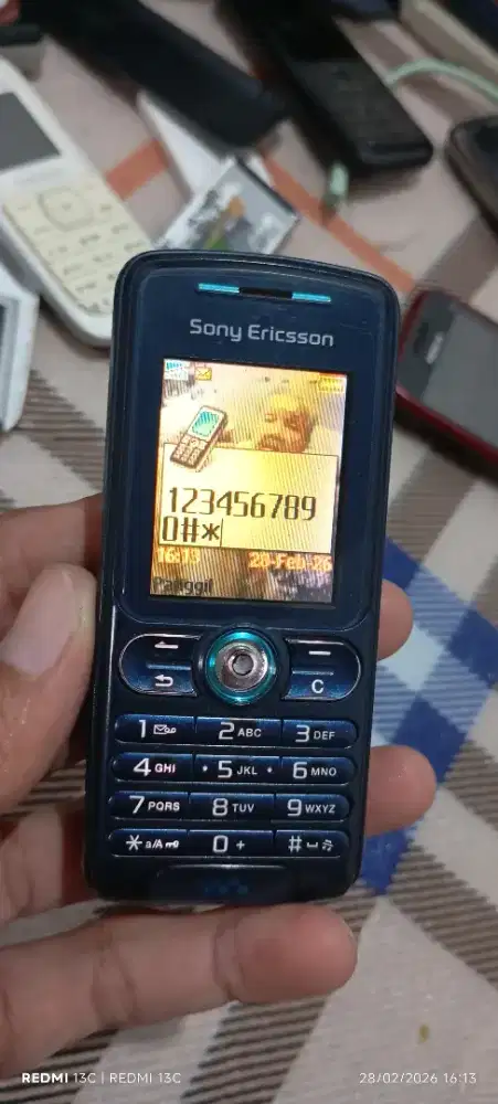 Dijual Hp Sony Ericsson w200i normal fungsi all operator pm