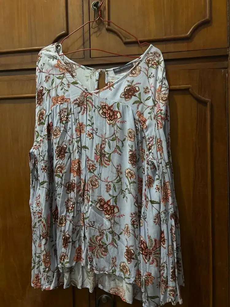 Atasan H&M, Zara, M&S