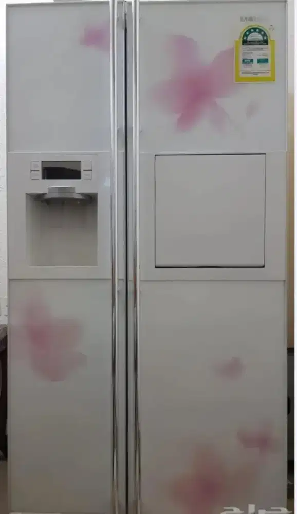 Kulkas mewah side  y side x apartmen mulus bersih