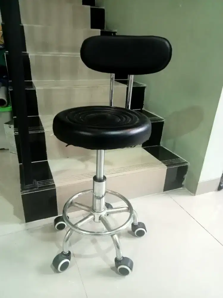 Kursi, kursi hidrolik, kursi kerja, kursi belajar, kursi kantor