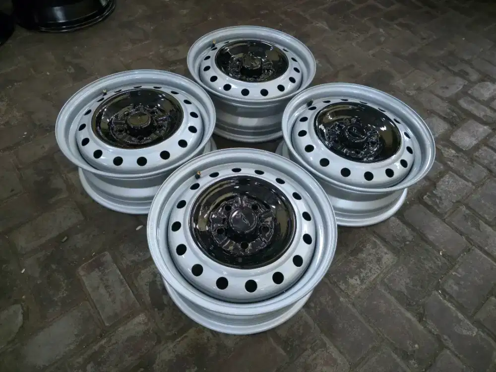 Velg OEMLOOK R16 Rush Terios Innova Reborn Zenix Hilux Rangga Harrier