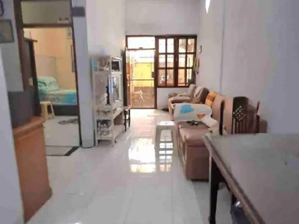 RUMAH BAGUS TERAWAT DI KEMAYORAN PADEMANGAN JAKARTA UTARA