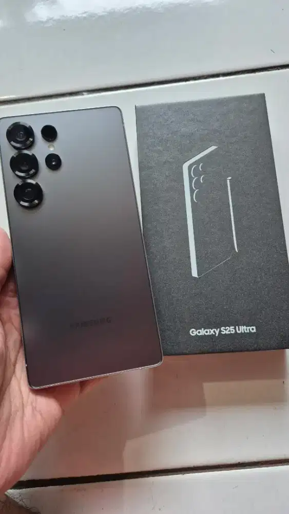 Samsung s25 Ultra 512Gb ex Sein
