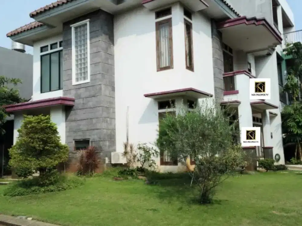 Rumah Hoek LT246 Legenda Wisata Cibubur