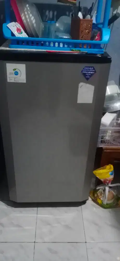D jual lemari es 1 pintu