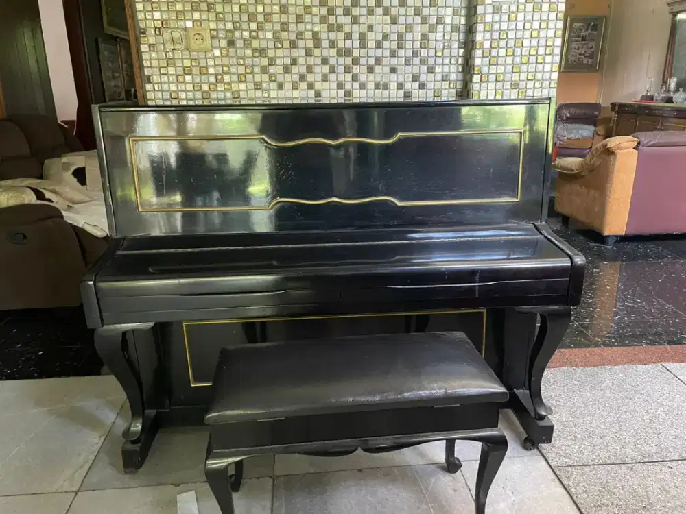 Piano Upright Neindoregard