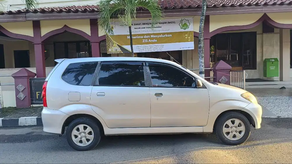 Avanza G matik 2006 CBU CC 1.3