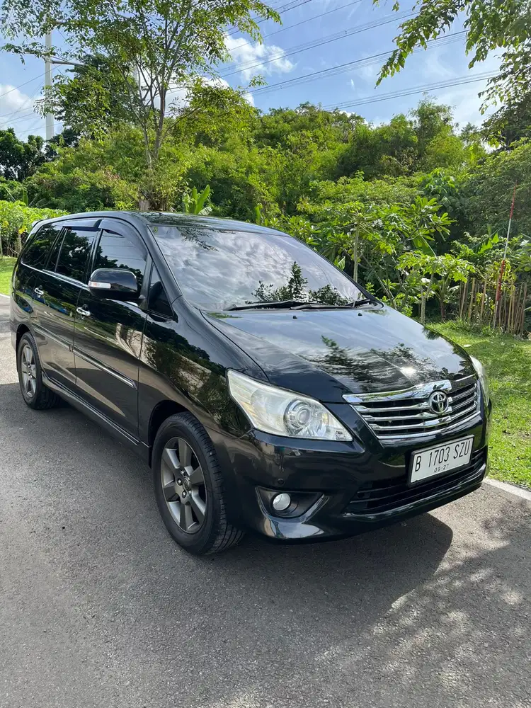 Toyota Kijang Innova 2012 Bensin