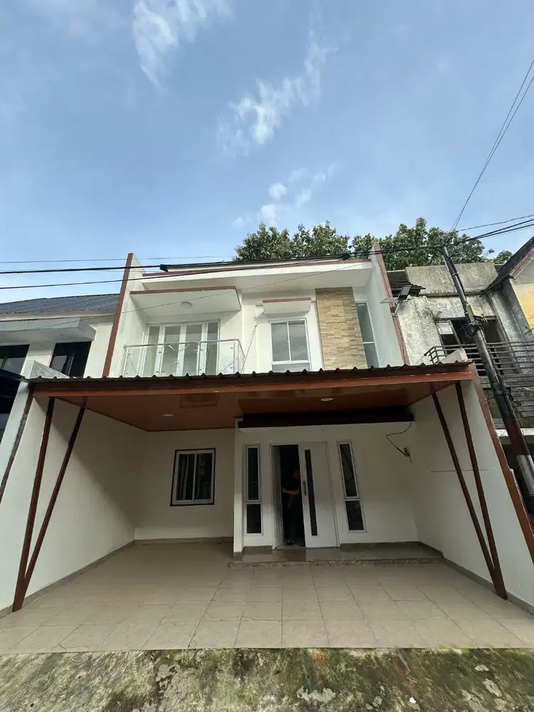 DIJUAL CEPAT RUMAH 2 LANTAI DI NEW GRAHA SANTIKA, JATIASIH BEKASI