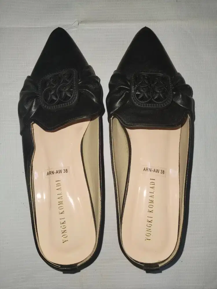 DIJUAL CEPAT! SENDAL YONGKI KOMALADI