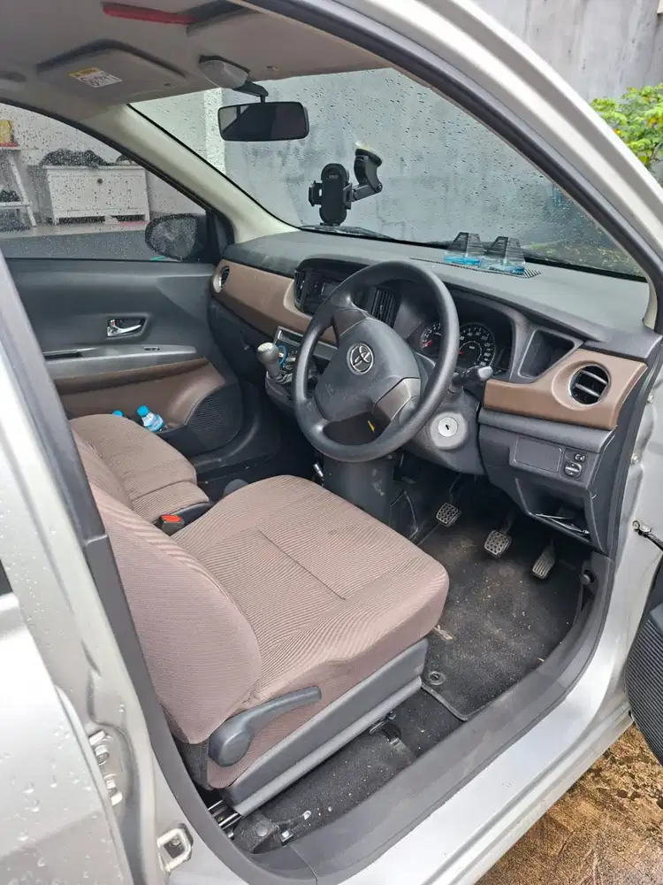 Toyota Calya Silver Bikin Baper