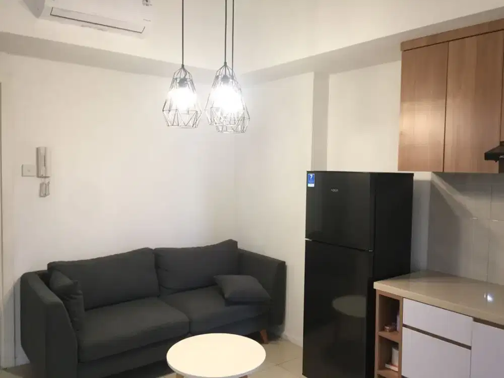 ready disewakan apartemen green lake sunter,tipe 2bedrooms full furnished,lantai rendah,hadap selatan,AC 3 dan waterheater, 28 juta /6bulan