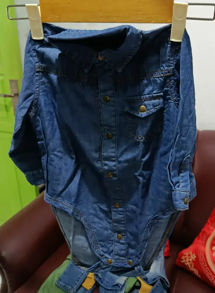 Pakaian anak laki laki