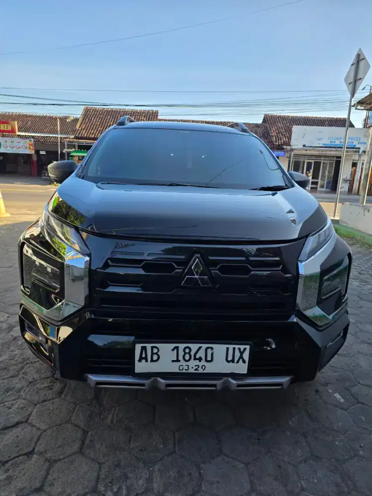 Xpander cross matic tahun 2024