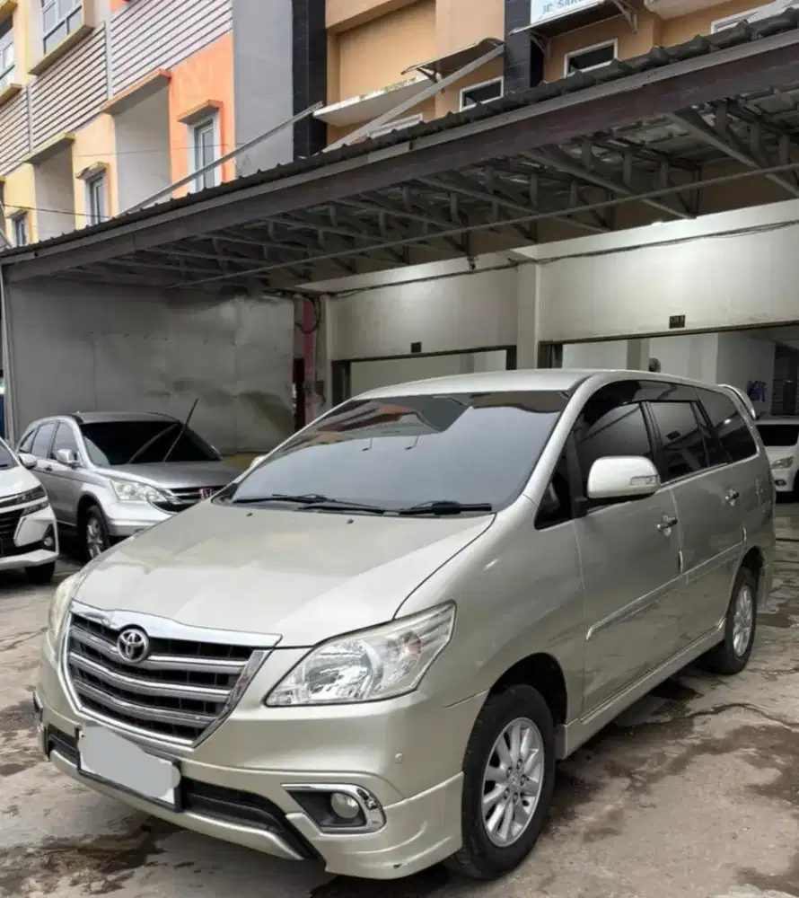 Innova V Luxury 2.0 Matic 2014 / 2015 istimewa dp 30 jt