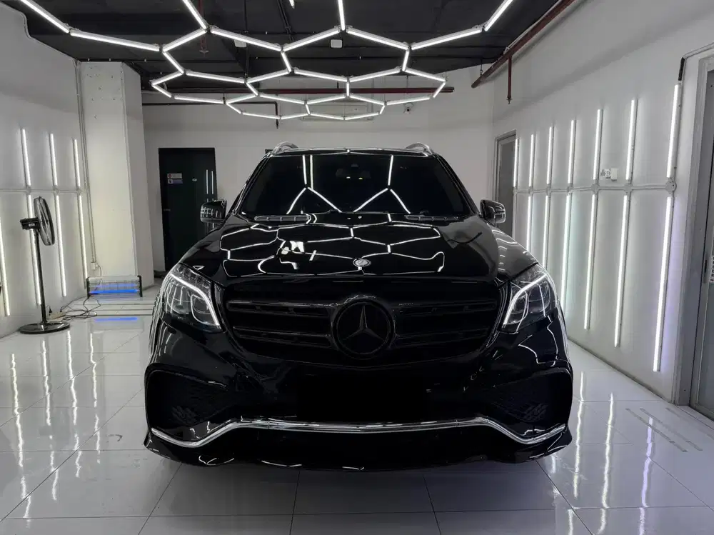 [ LOW KM ] Mercedes-Benz GL63 AMG