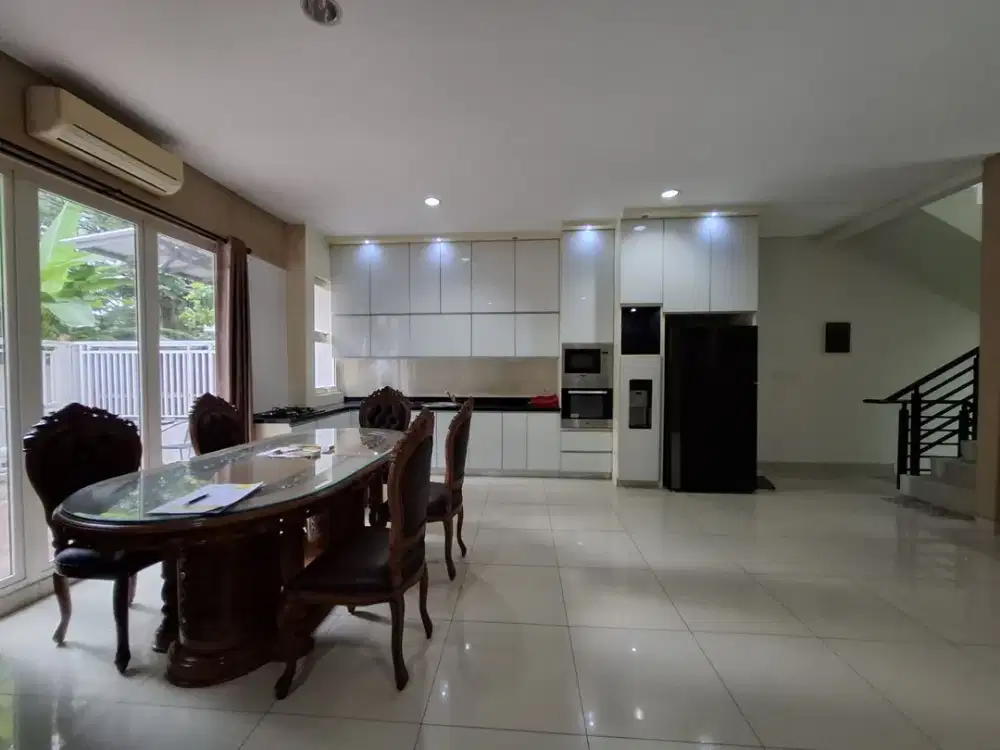 Rumah Dijual Kelapa Gading di Sherwood Townhouse Siap Huni