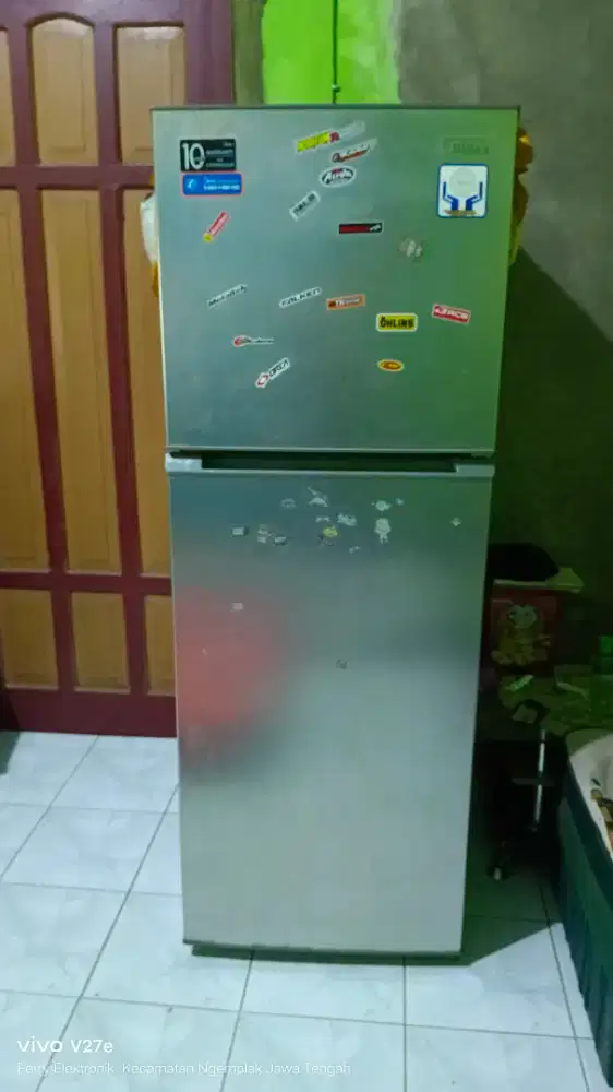 Kulkas Midea 2 pintu