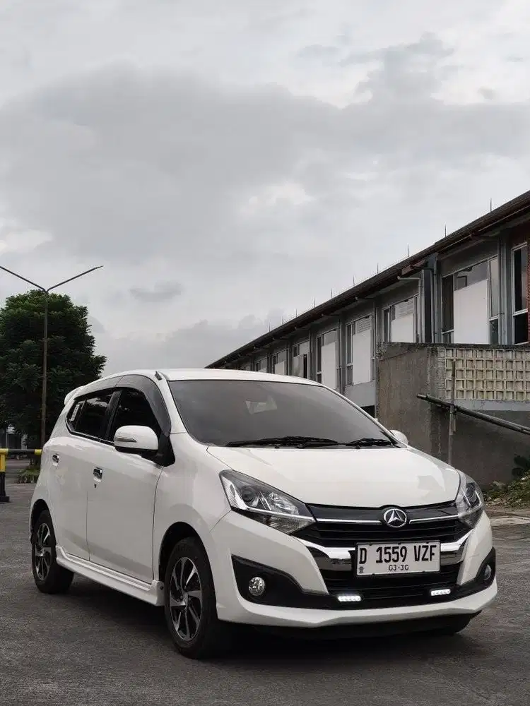 Daihatsu Ayla R 1.2 kredit dp 5jt