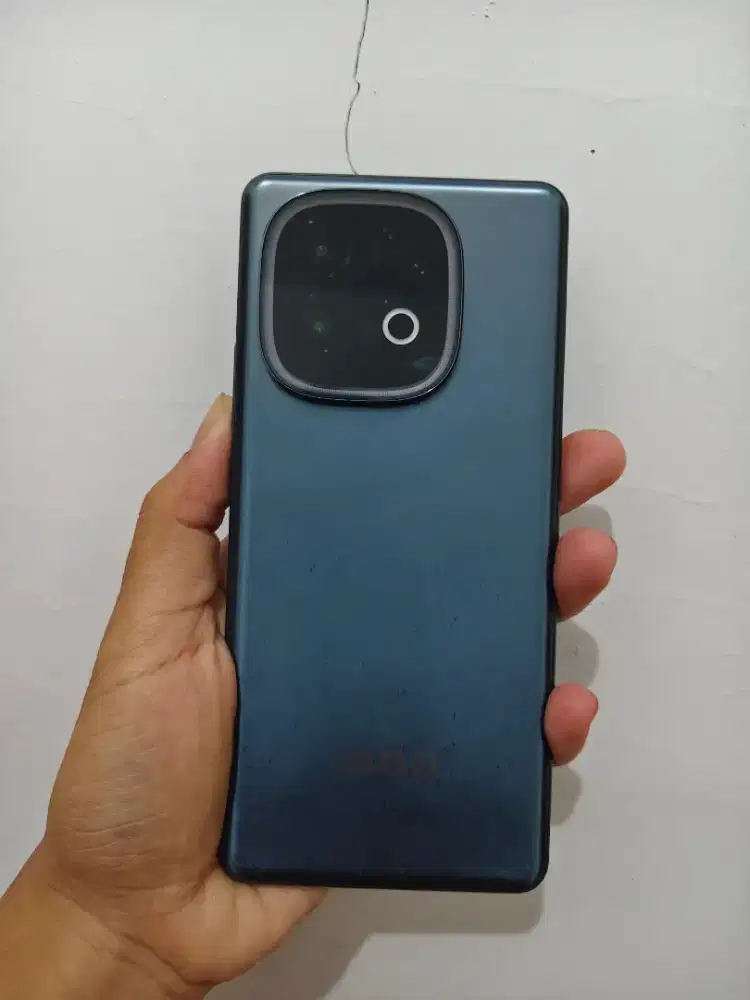 Iqoo neo 10 12 256 BU