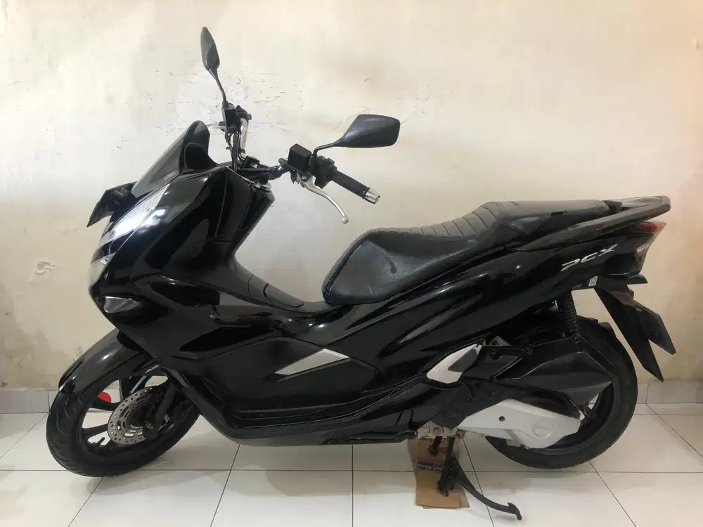 Honda PCX ABS Th.2019 hitam!!