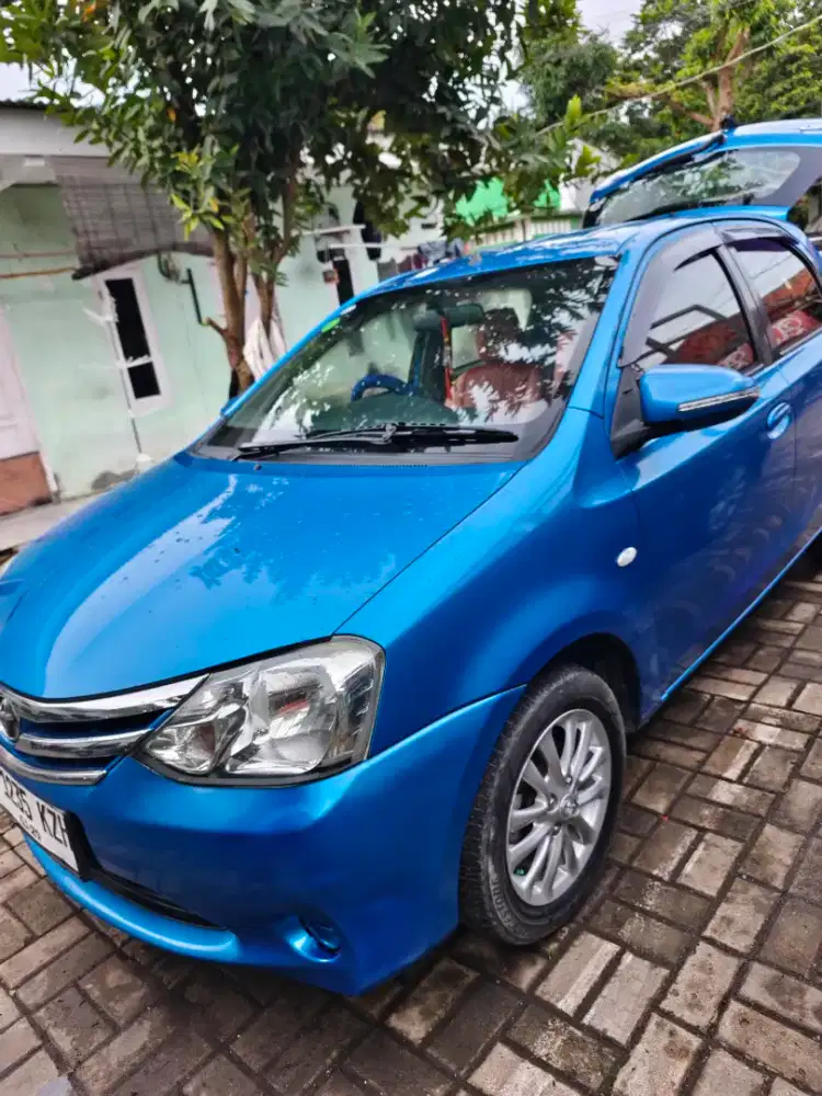 Etios valco 2014 ori