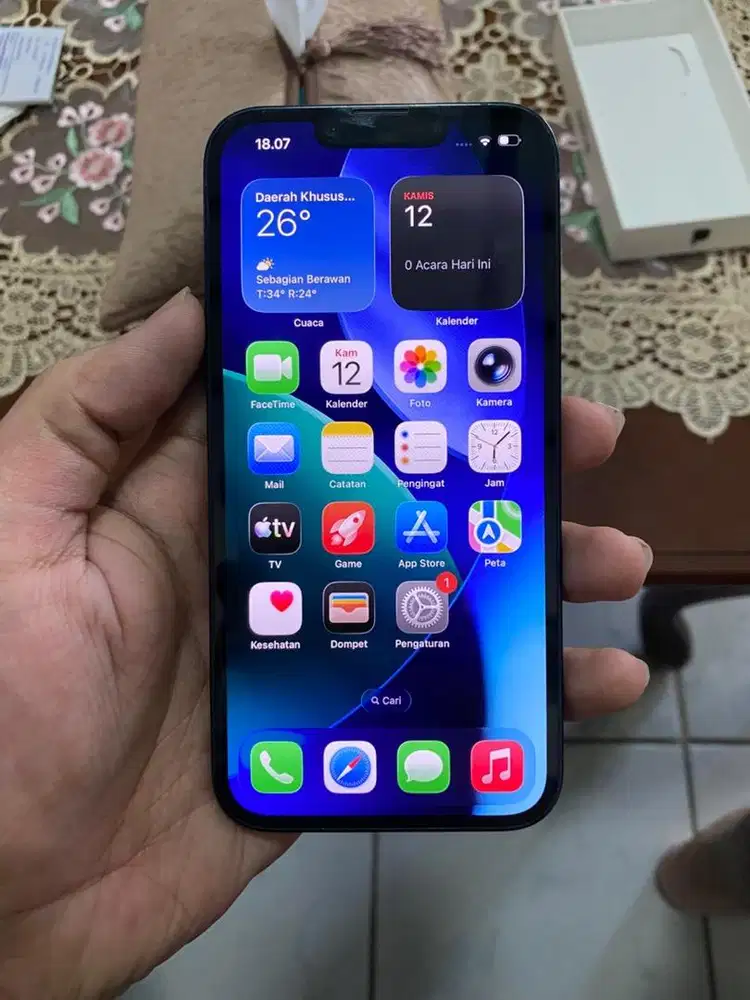 iPhone 13 128GB Midnight Bekas Resmi Indonesia