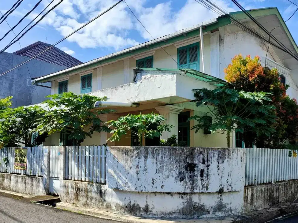 Rumah Hook Dijual di Rawamangun