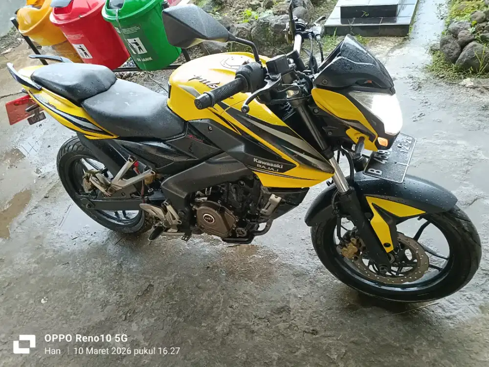 Bajaj Pulsar 200NS