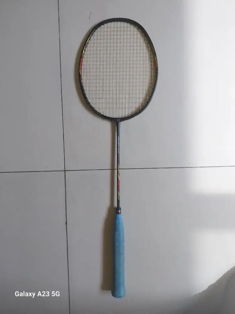 Raket Yonex Nanoflare 700