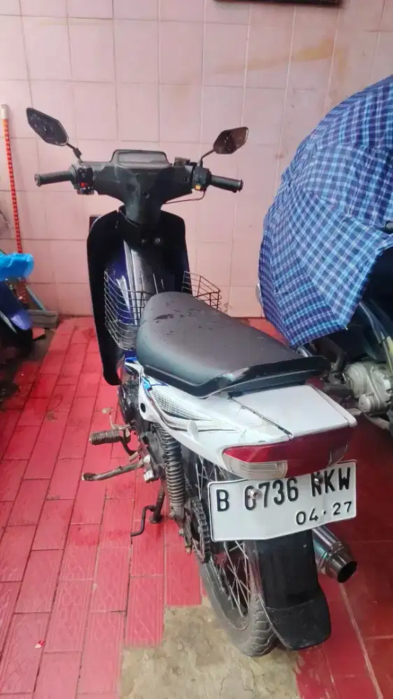 Jual motor vega R 2005