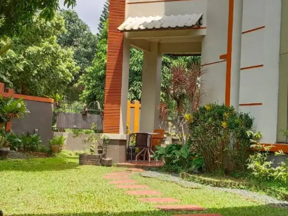 Dijual Rumah Hoek Kencana Loka, BSD, Serpong, Tangsel