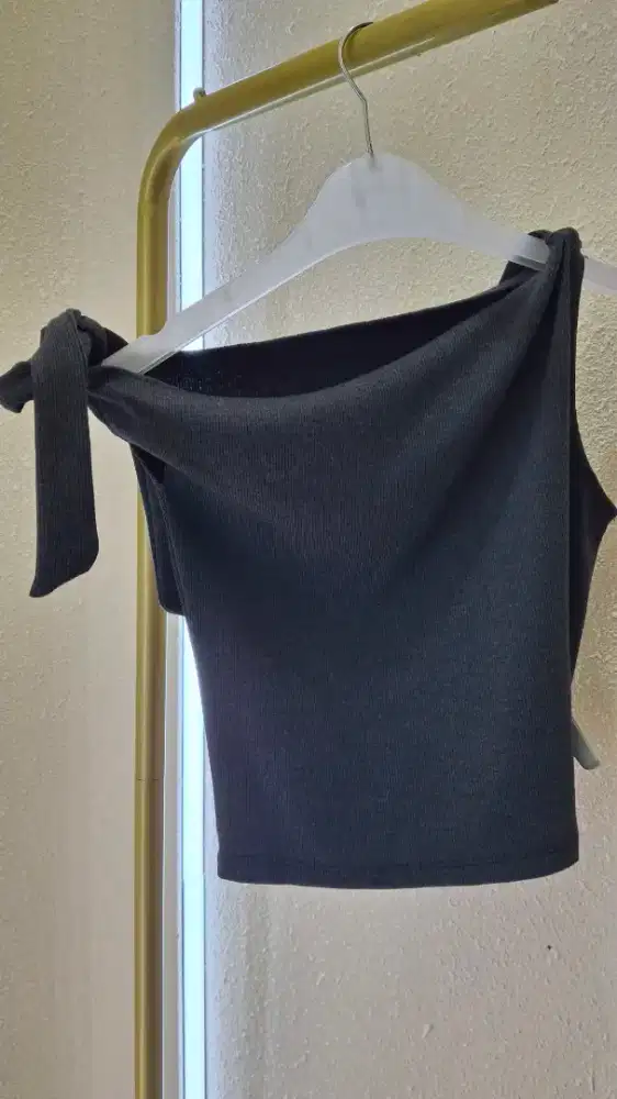 Atasan one off shoulder