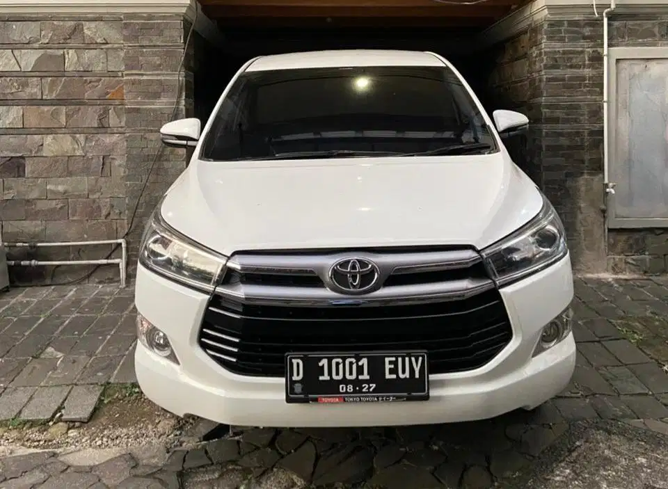 Toyota Innova Reborn 2.5 V at thn 2018 km 40 rb