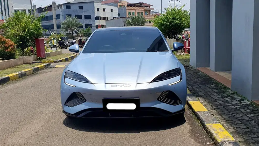 Km23rb byd seal performance awd 2024 biru