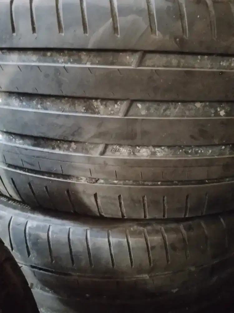 Ban 245/50/R20 dan 245/50/R20