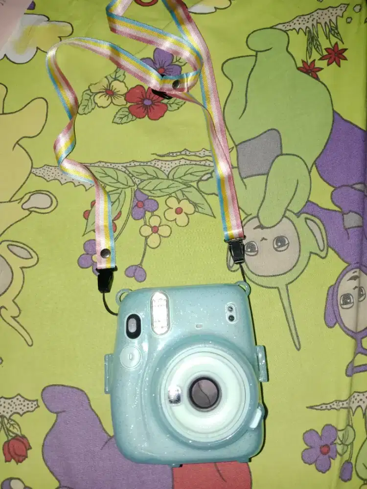 Fujifilm Instax Mini 11 Kamera Instan Biru