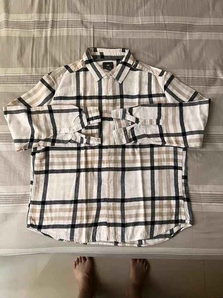 H&M Flannel Shirt - Beige/Black/White Plaid L