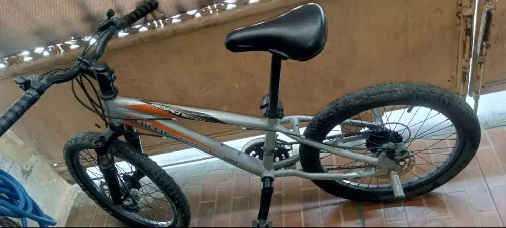 Sepeda anak Wimcycle Roadtech-DX siap pakai1