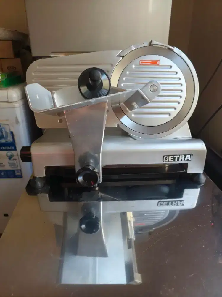 Dijual mesin iris daging ( meat slicer ) bekas / second di Meruya