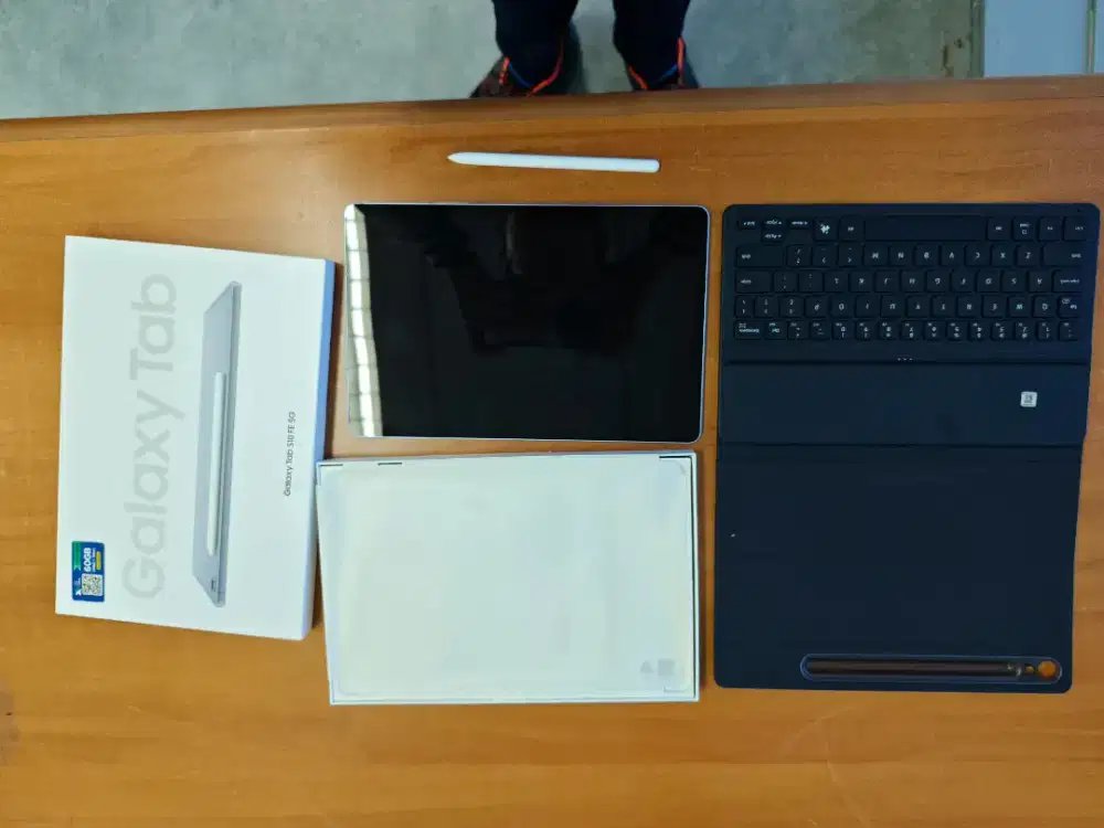 Samsung galaxy tab S10FE 8/128 5g plus keyboard