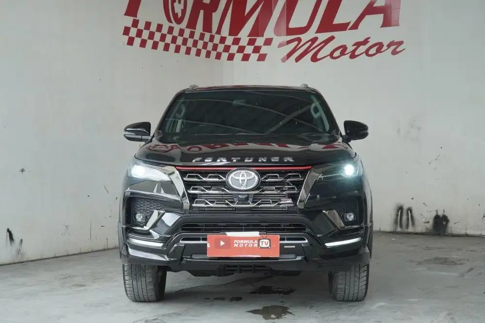 Toyota Fortuner 2.4 VRZ TRD AT 2021 Hitam