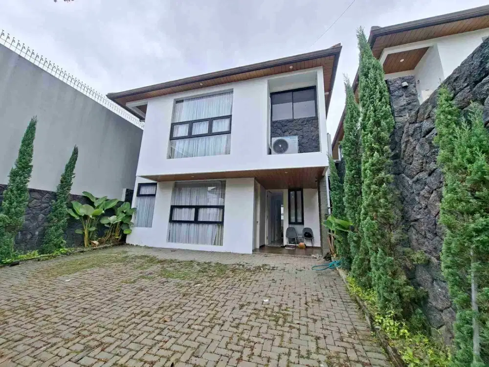 Jual Cepat Rumah Dengan Kolam Renang Di Setiabudi Regency Bandung Tanah Luas