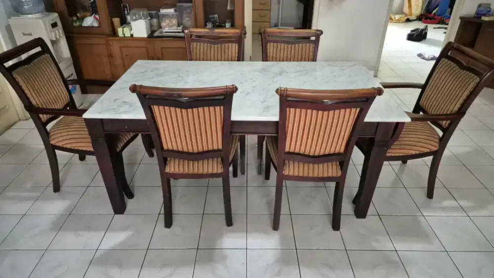 Meja Makan, toptable Marmer.