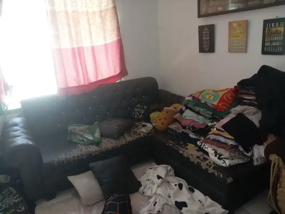 Sofa bangku ruang tamu