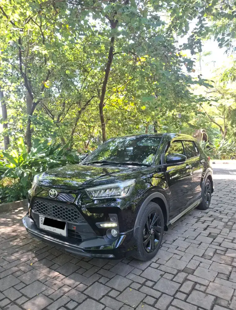 (Harga Cash) Toyota Raize GR Sport NIK 2022 Hitam