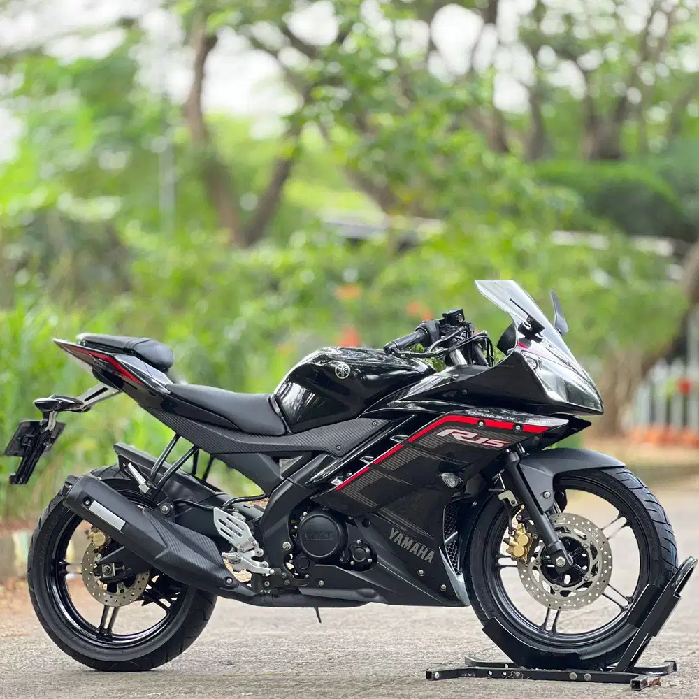YAMAHA YZF R15 V2 2015 BLACK KM 15K PAJAK HIDUP NO MINUS